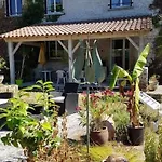 Konukevi Domaine Des Catalpas Souillac